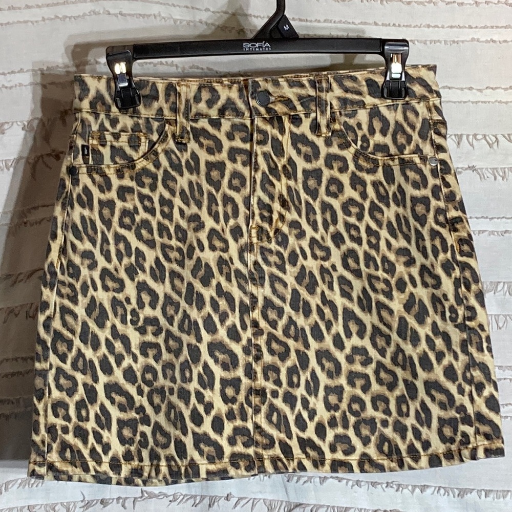 Judy Blue Size Medium